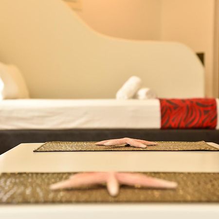 Queen Boutique Suites Mykonos Town Room photo