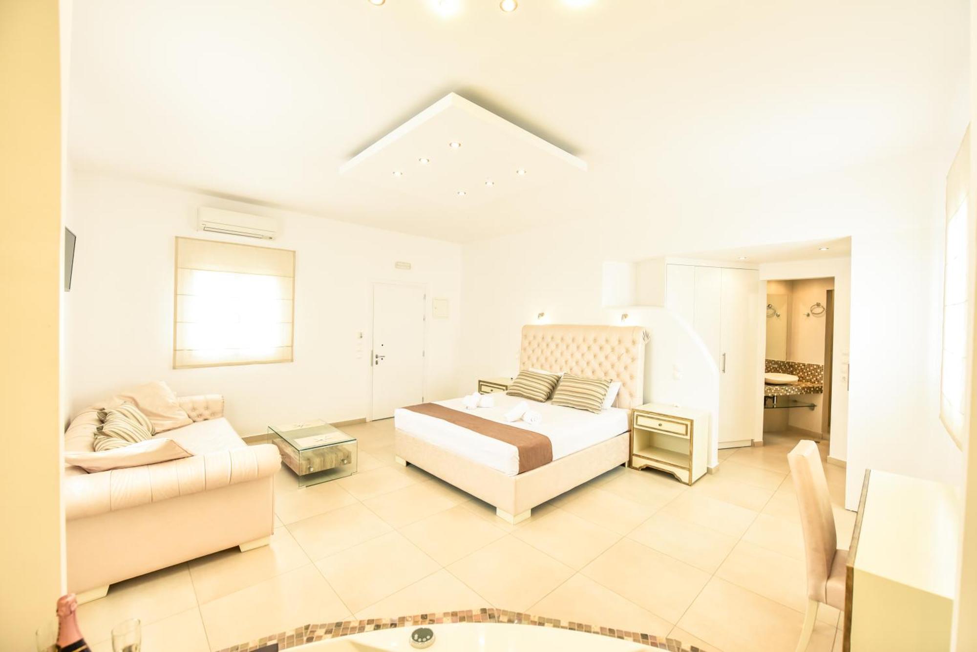 Queen Boutique Suites Mykonos Town Room photo